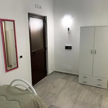 Casa Acito Couette-café Stornara