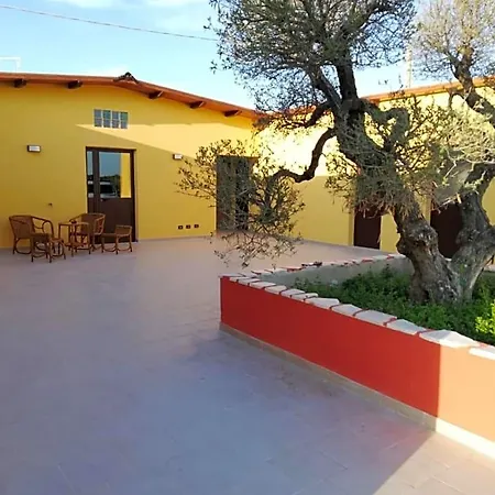 Oda ve Kahvaltı Casa Acito Stornara